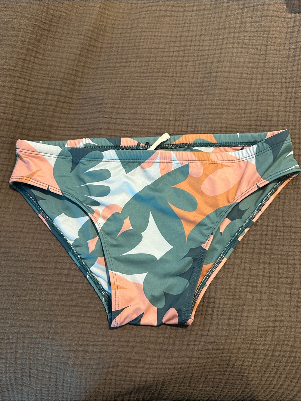 Dandy Del Mar Guava Lagoon Tropical Print Mens swim brief in Small NWOT, Tagged